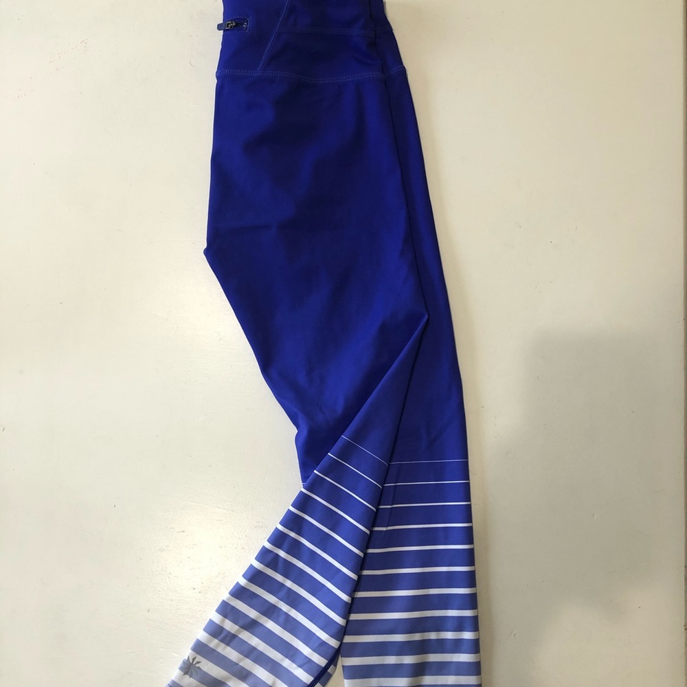 Athleta Sporty Leggings
